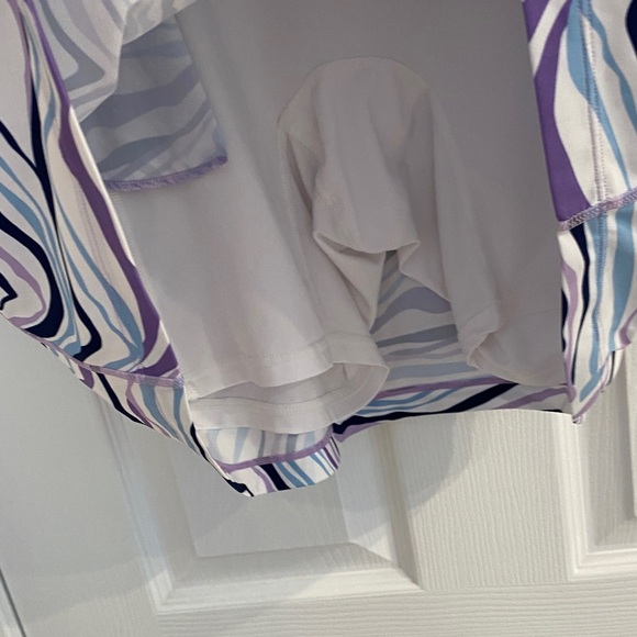 Coolibar Golf Skort Multicolor Wave Pattern, size Large, UV Protection - Picture 5 of 9